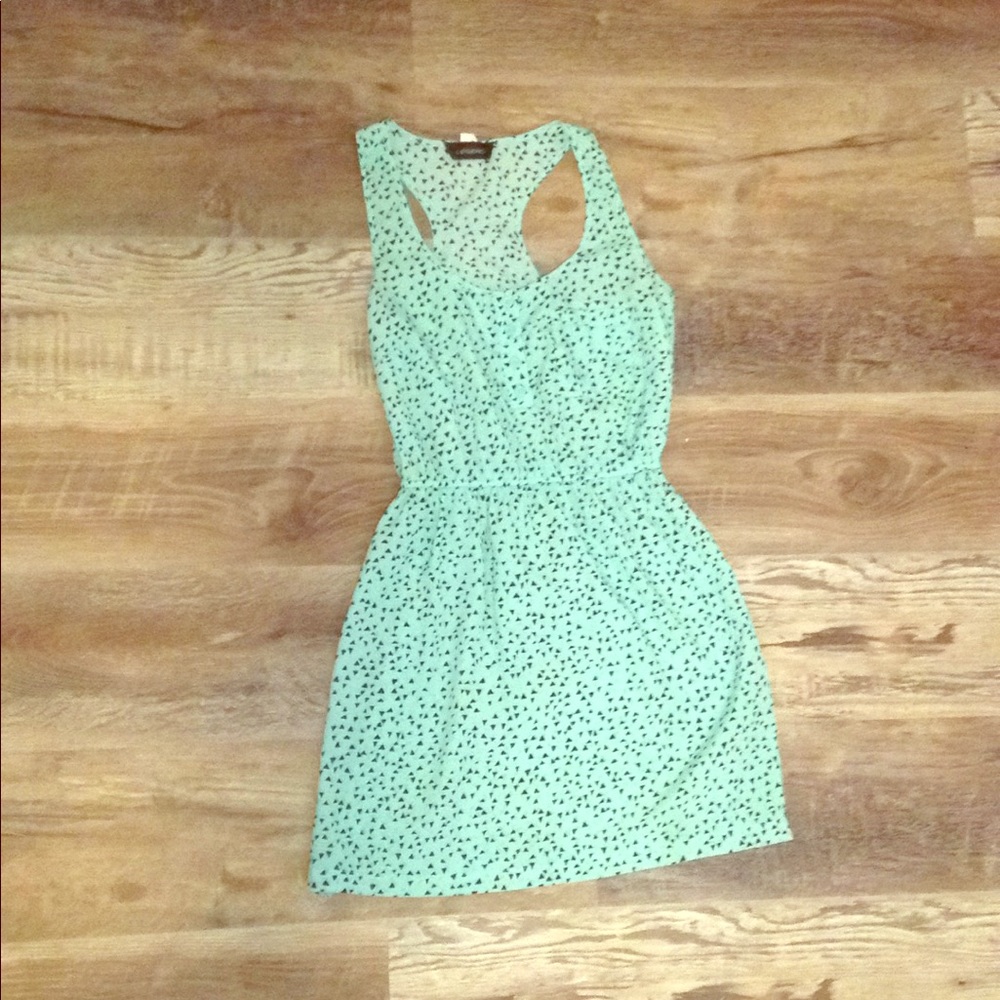 Cute blue dress with triangle pattern